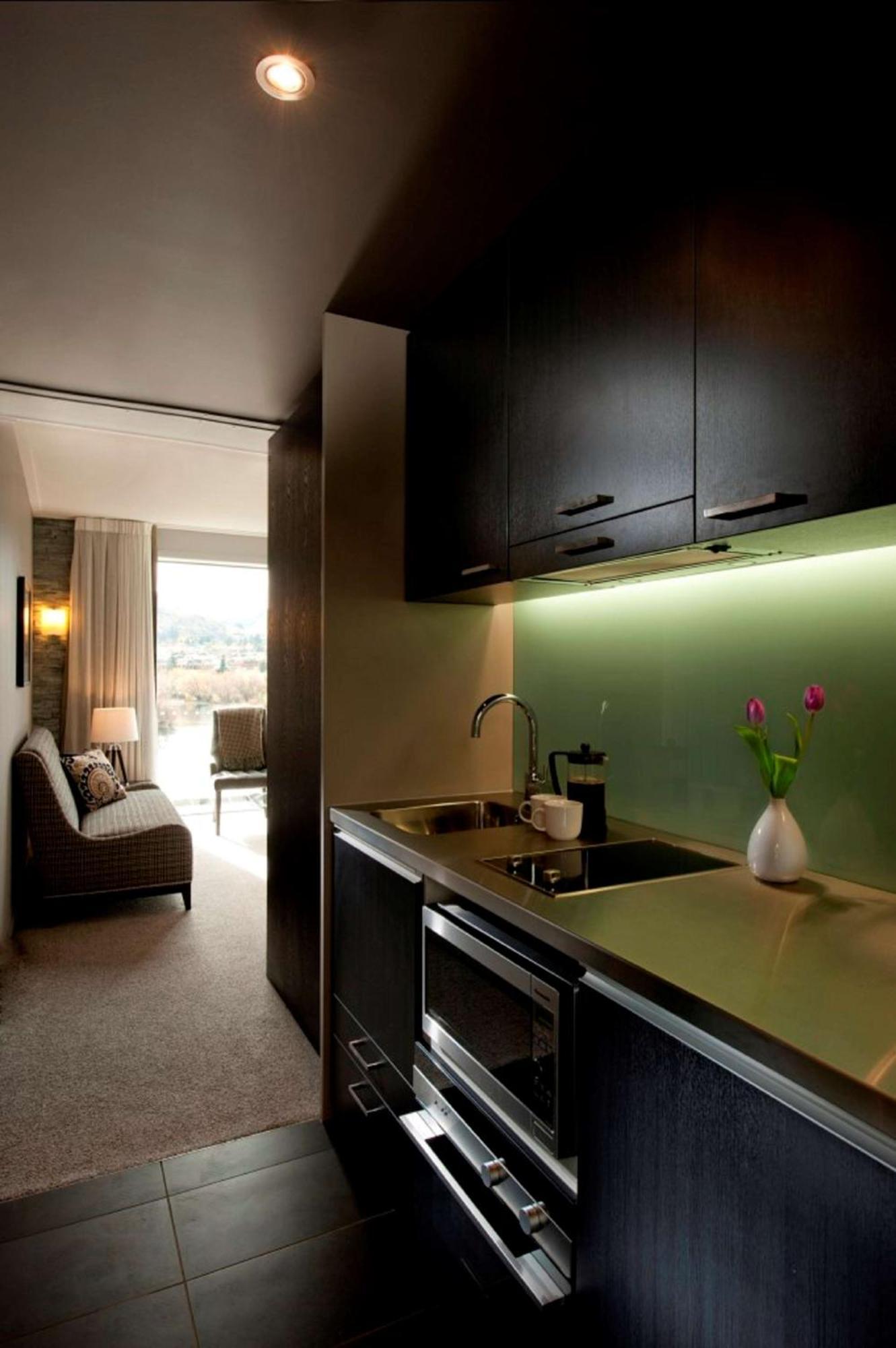Doubletree By Hilton Квинстаун Экстерьер фото
