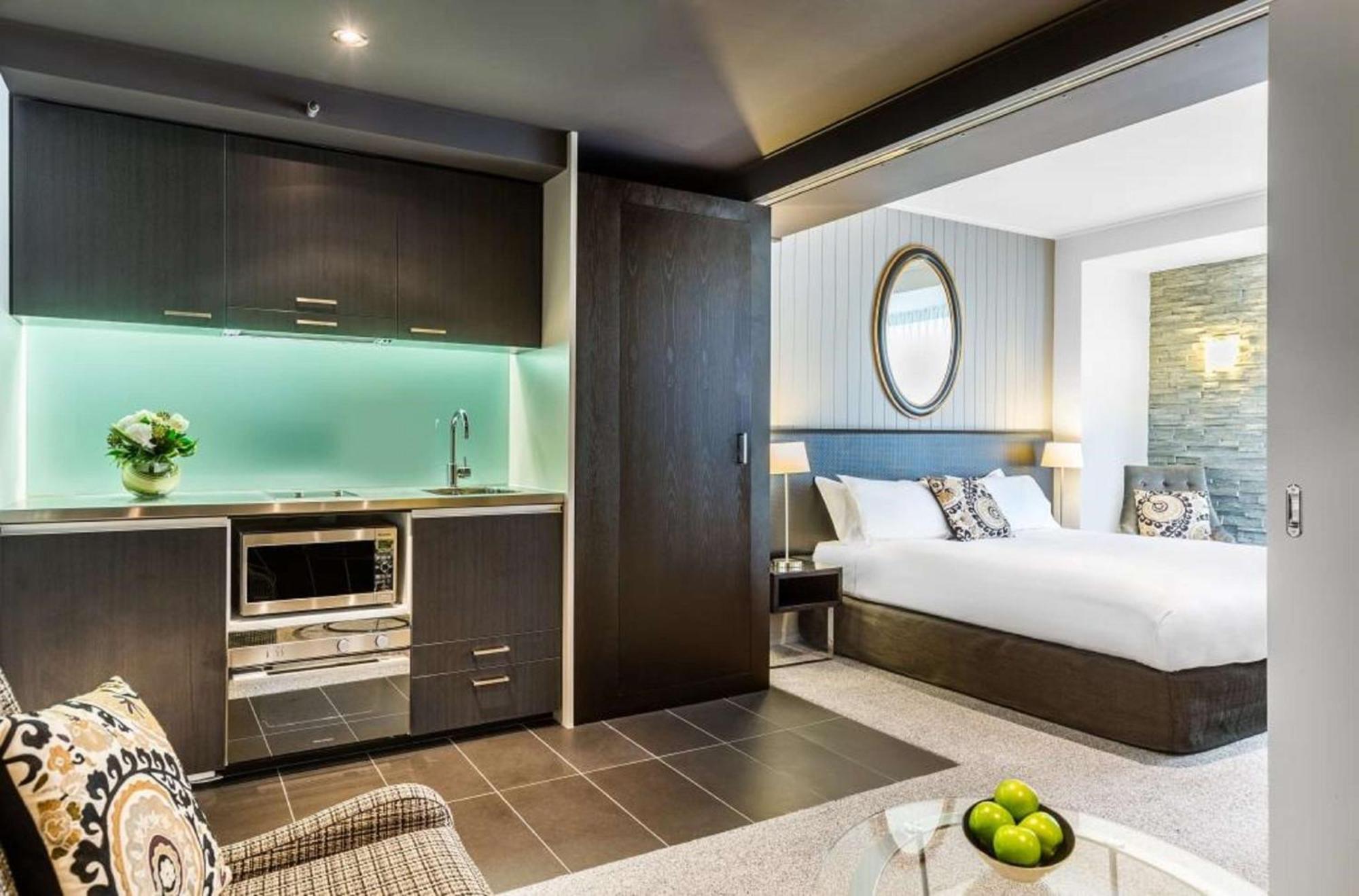 Doubletree By Hilton Квинстаун Экстерьер фото