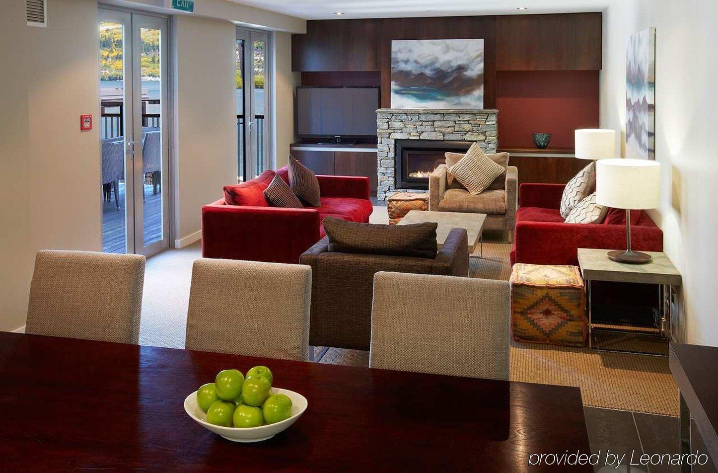 Doubletree By Hilton Квинстаун Экстерьер фото